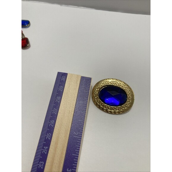 Beautiful Blue Stone Set In Gold Art deco Setting. - Picture 6 of 6